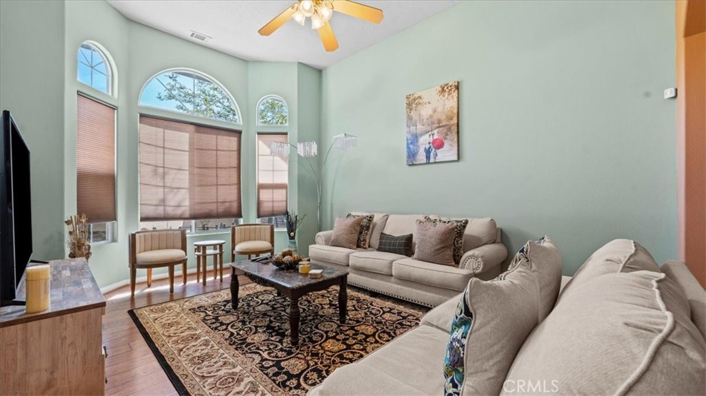 17112 Century Plant Road Apple Valley, CA 92307 - Photo 5 of 44