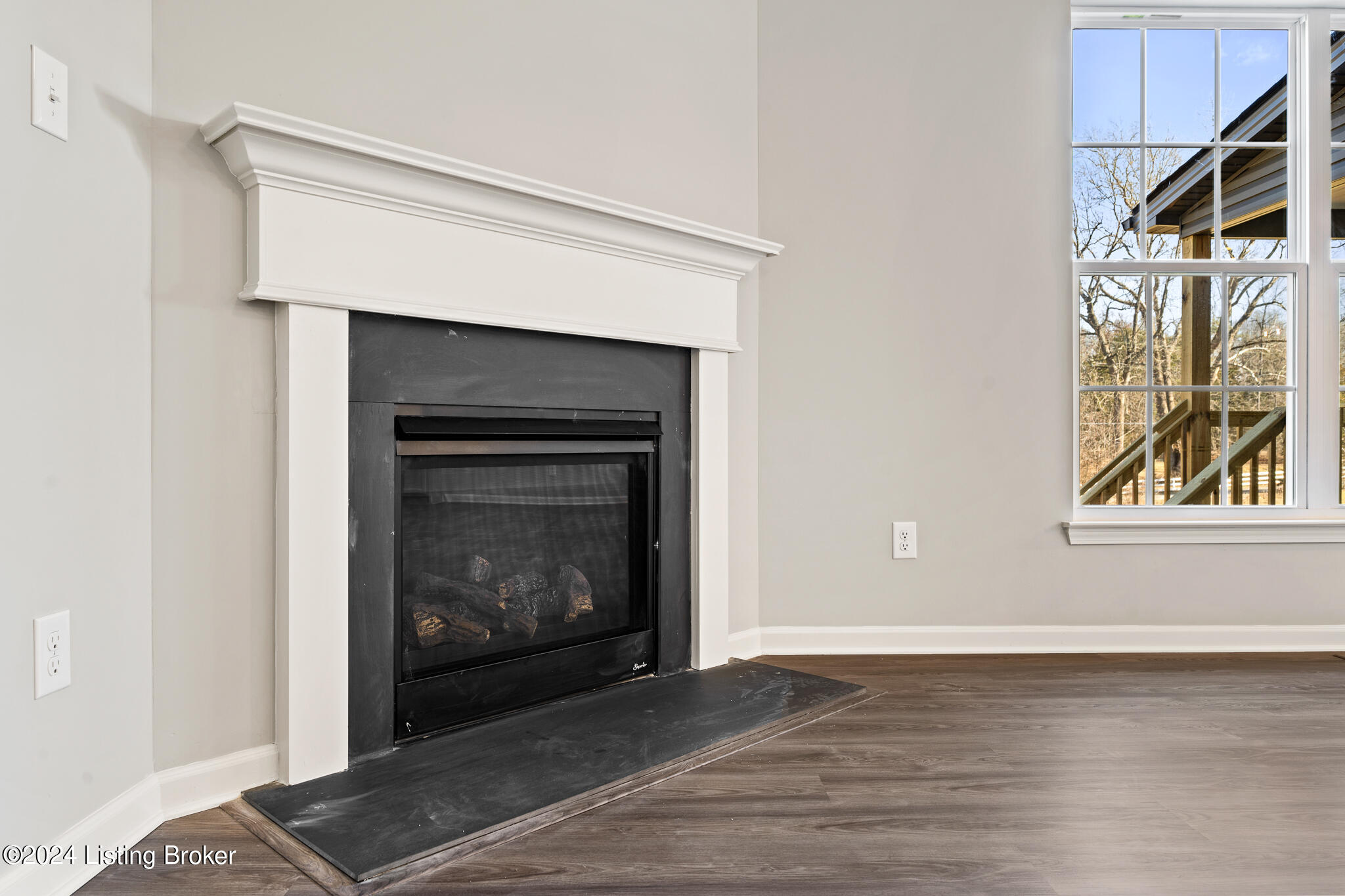 8422 Gateway Run Road Louisville, KY 40229 - Photo 6 of 27 8422 Gateway Rn Rd-8