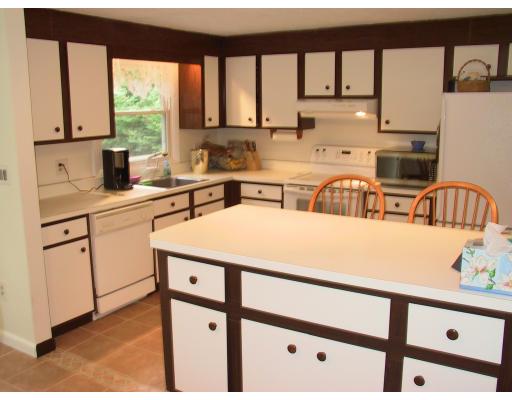67 Kilsyth Road Easton, MA 02375 - Photo 9 of 24 Gallery Image 9