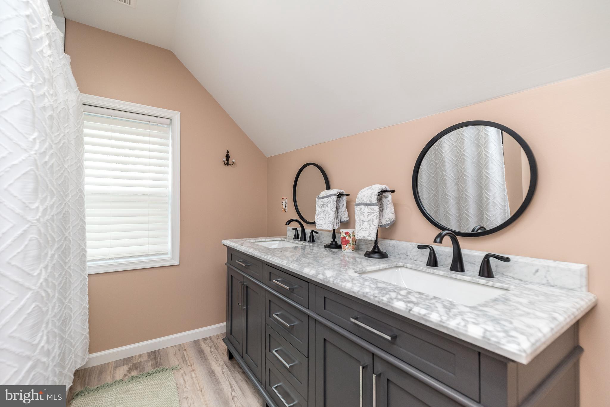 7329 Ryers Avenue Philadelphia, PA 19111 - Photo 12 of 47 Gallery Image 12