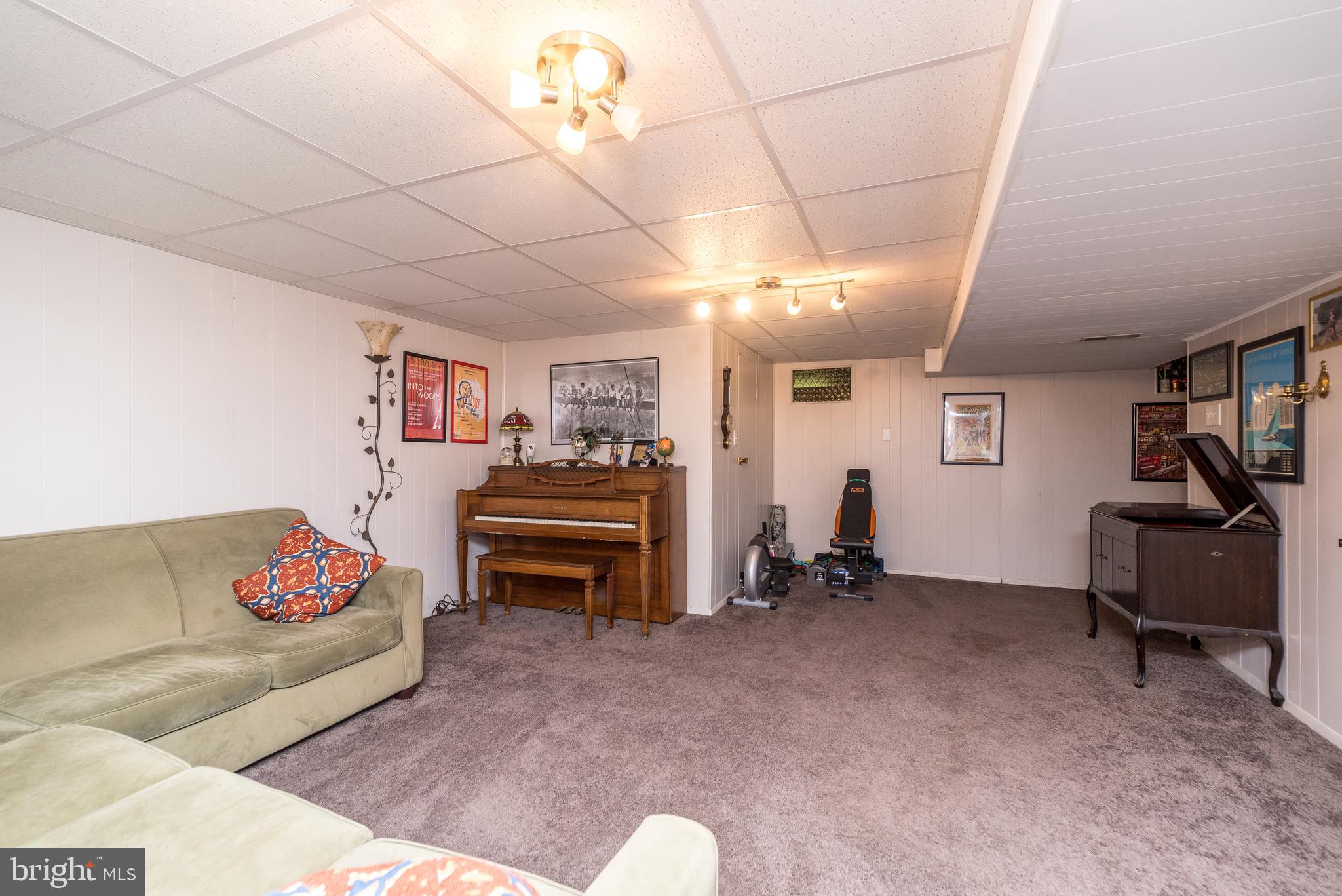7329 Ryers Avenue Philadelphia, PA 19111 - Photo 40 of 47 Gallery Image 40