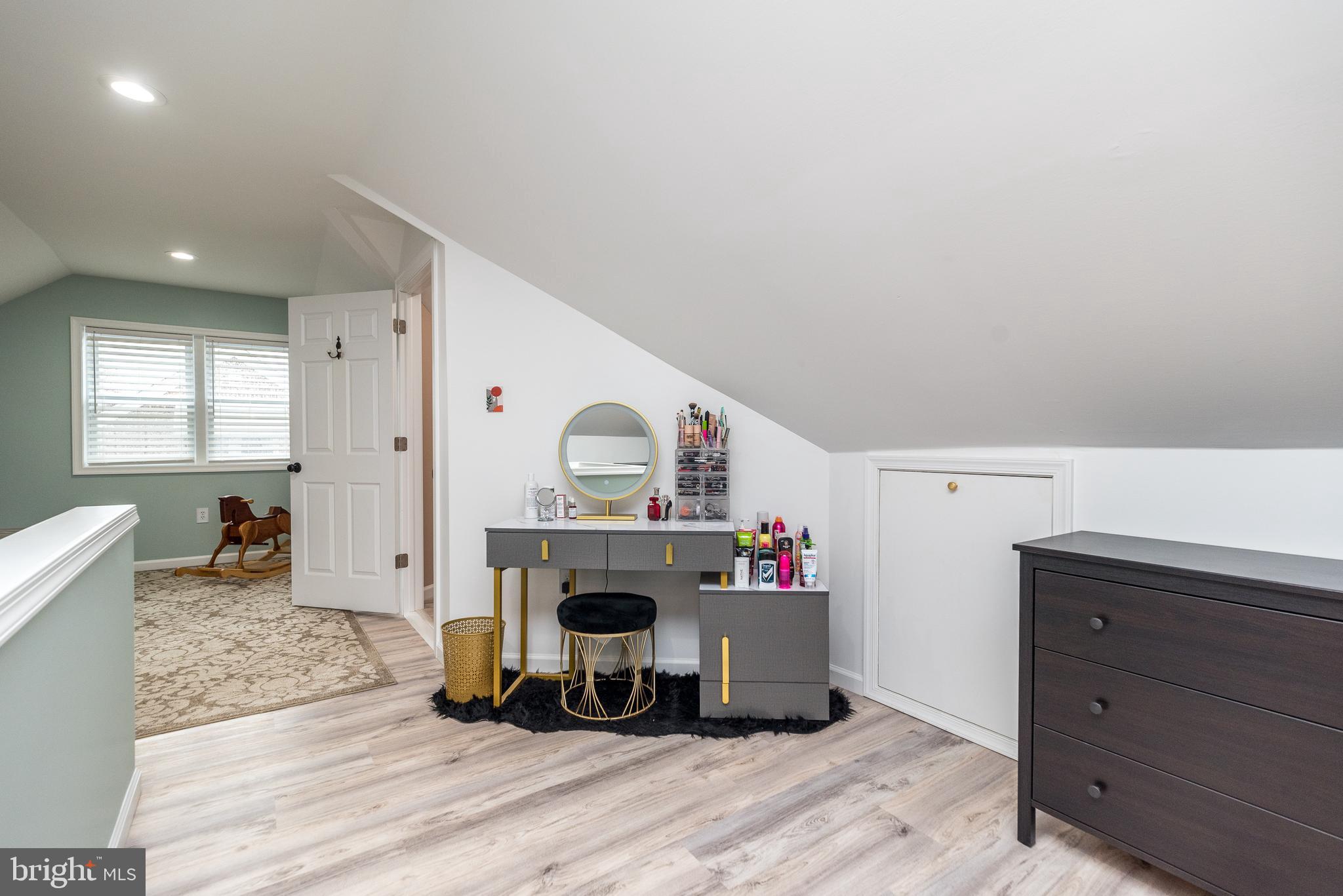 7329 Ryers Avenue Philadelphia, PA 19111 - Photo 5 of 47 Gallery Image 5