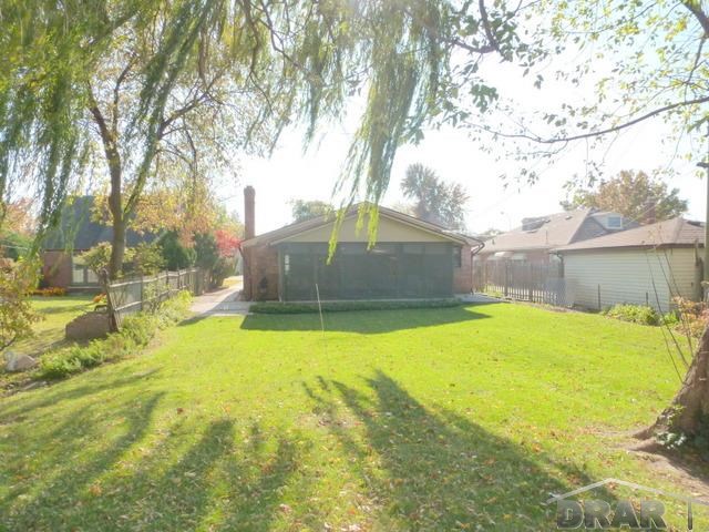 726 Vernier Road Grosse Pointe, MI 48236 - Photo 18 of 21 31223355-17.JPG
