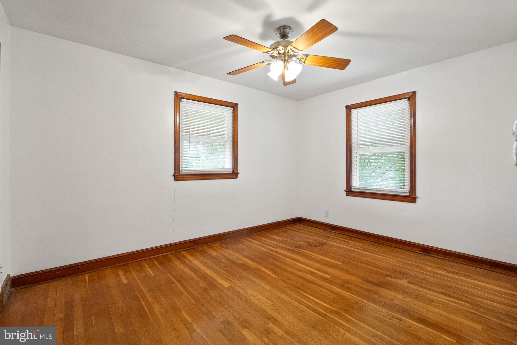 2216 Good Hope Rd/marion Barry Ave Road Southeast Washington, DC 20020 - Photo 16 of 29