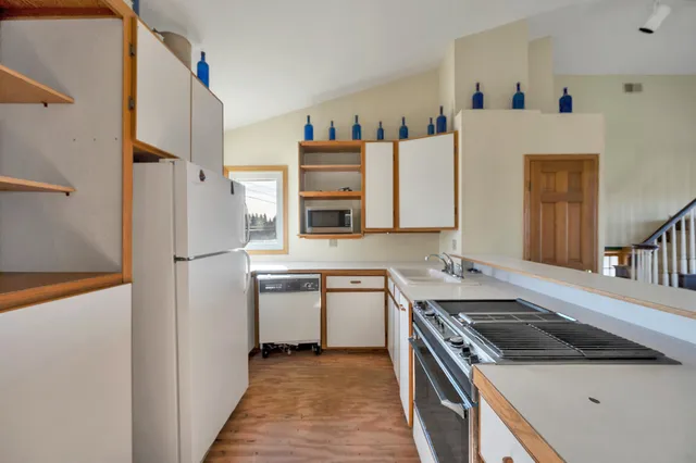 $269,900 | 2627 Bay Settlement Road, Green Bay, WI 54311