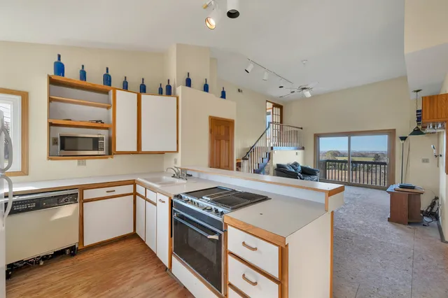 $269,900 | 2627 Bay Settlement Road, Green Bay, WI 54311