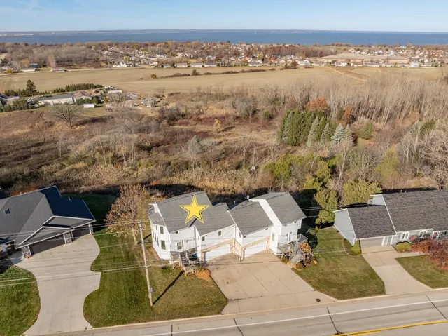 $269,900 | 2627 Bay Settlement Road, Green Bay, WI 54311