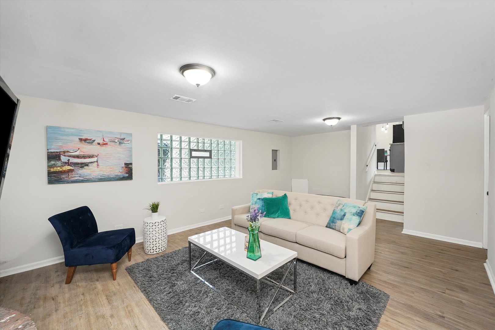 3508 Maple Lane Hazel Crest, IL 60429 - Photo 20 of 34 a living room with furniture and a wooden floor
