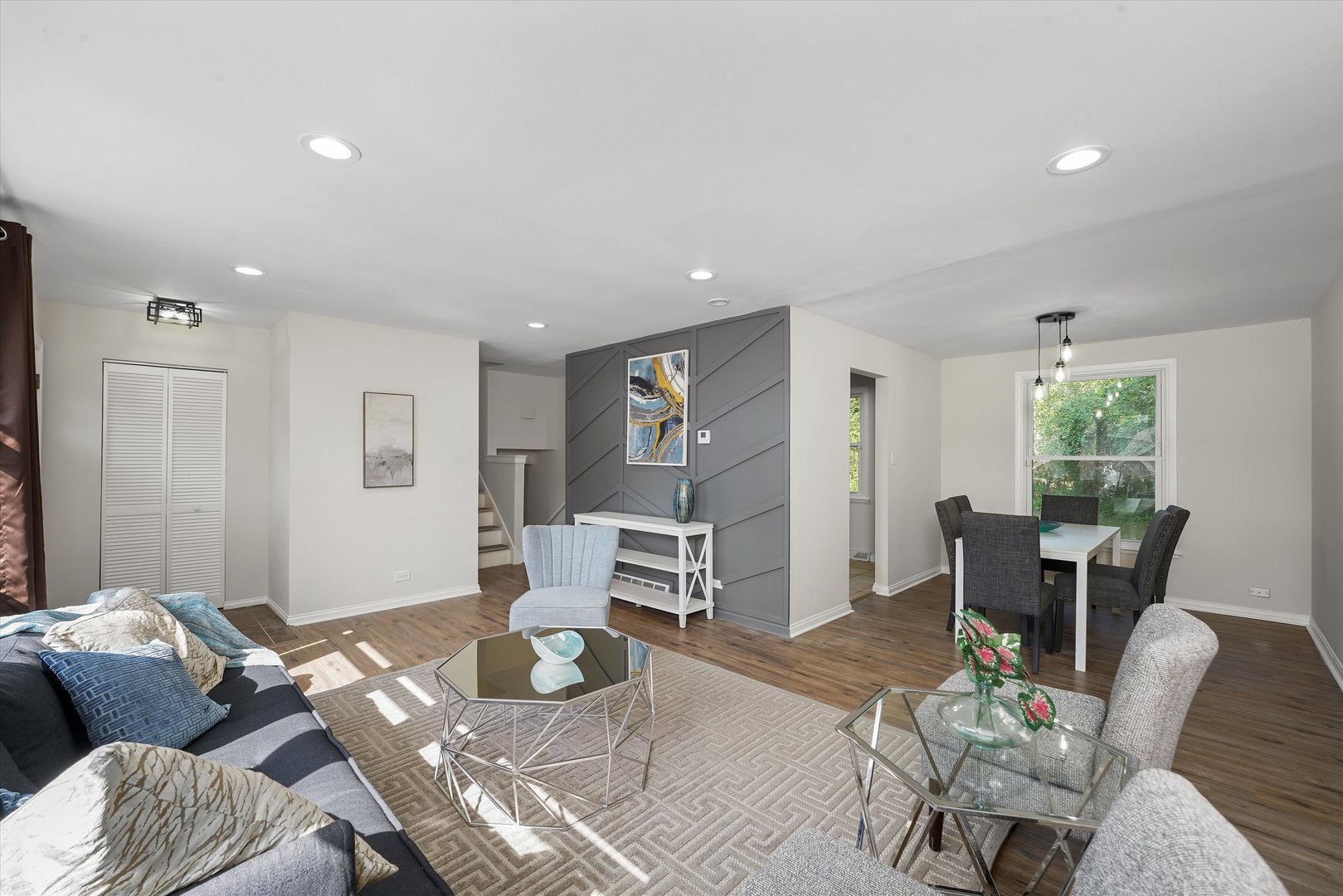 3508 Maple Lane Hazel Crest, IL 60429 - Photo 6 of 34 a living room with furniture and wooden floor