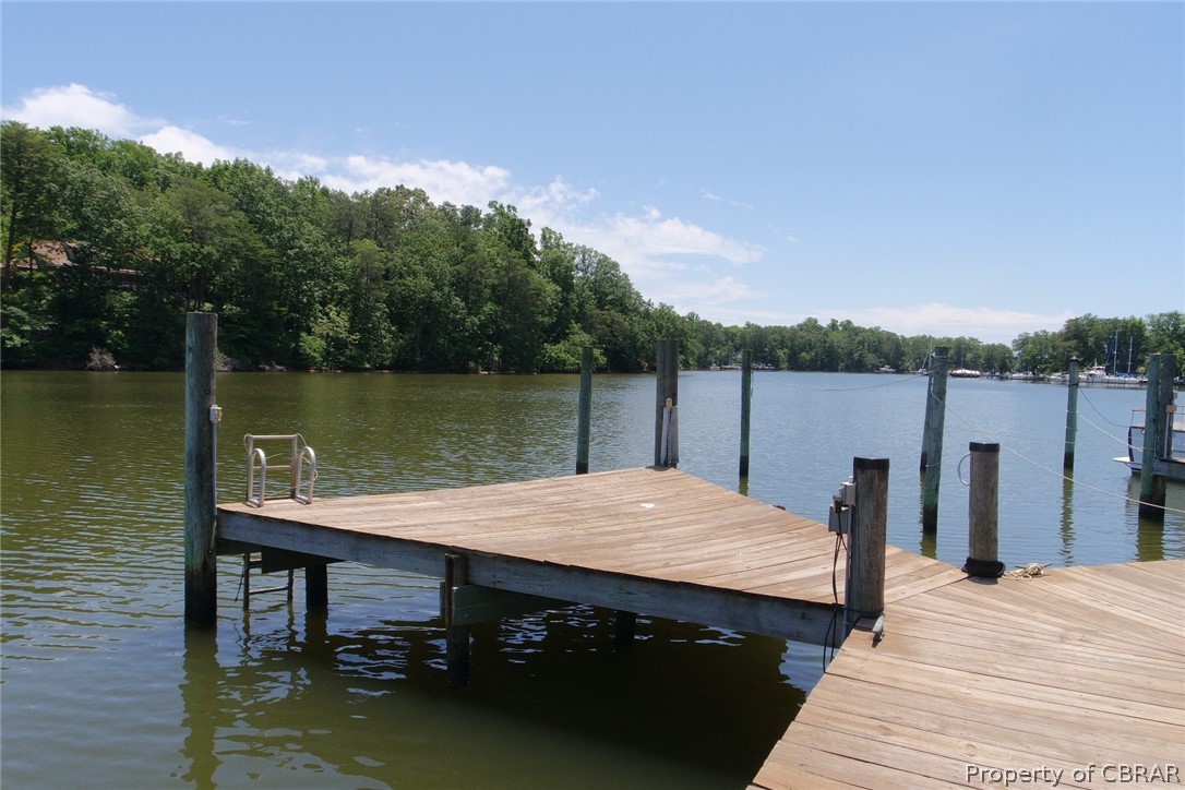 97 Villa Ridge Drive Hartfield, VA 23071 - Photo 5 of 47
