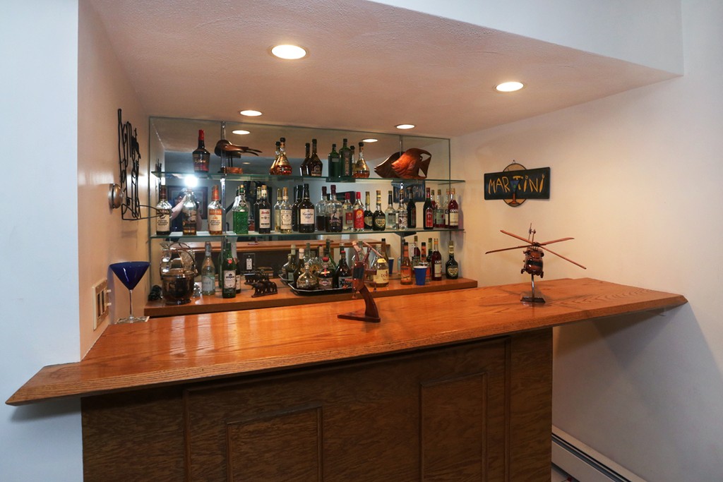 63 Porter Road Boxford, MA 01921 - Photo 29 of 30 a room with table and chairs