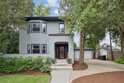 $899,000 | 565 Ryan Place, Lake Forest, IL 60045