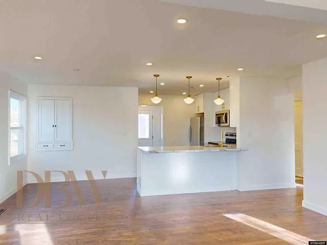$295,000 | 1044 Warren Street, Thermopolis, WY 82443