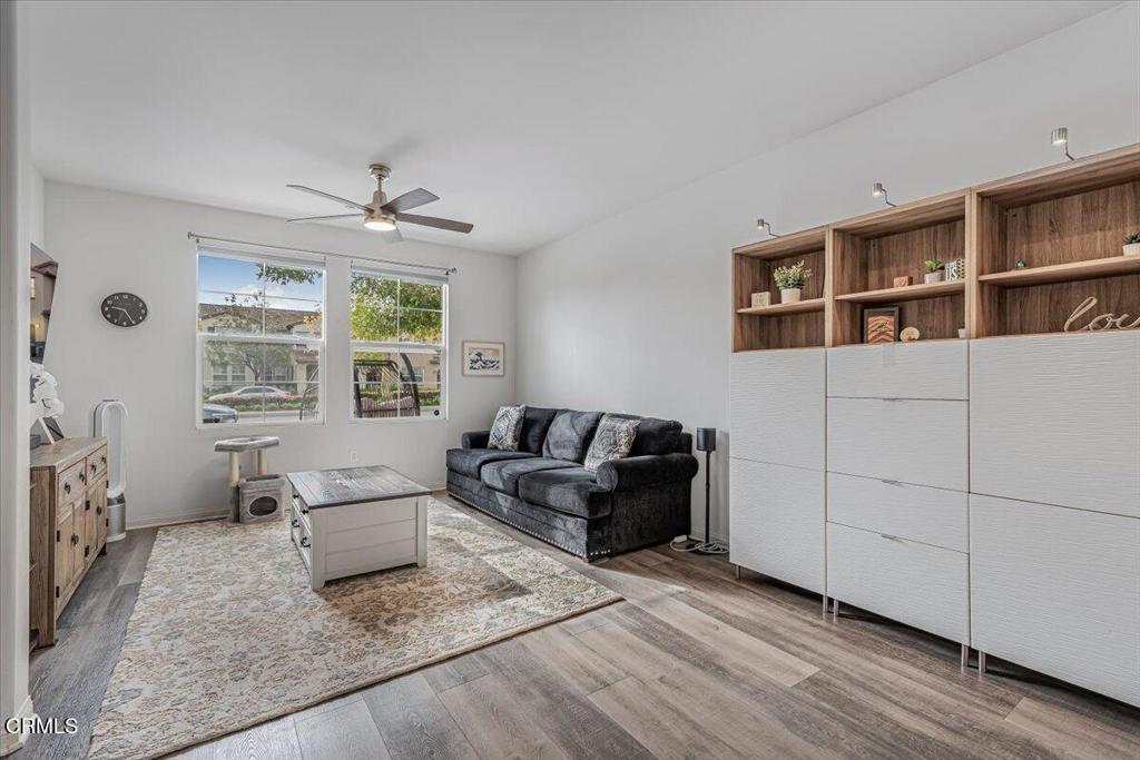 3027 North Oxnard Boulevard Oxnard, CA 93036 - Photo 3 of 44 13-DSC09007