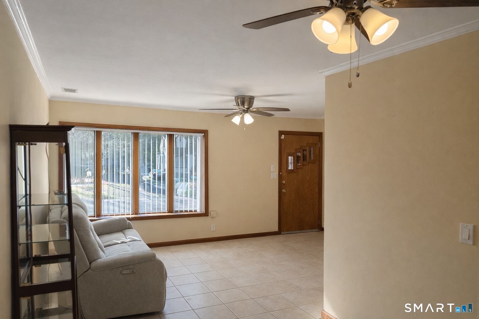 355 Broadbridge Road Bridgeport, CT 06610 - Photo 4 of 13