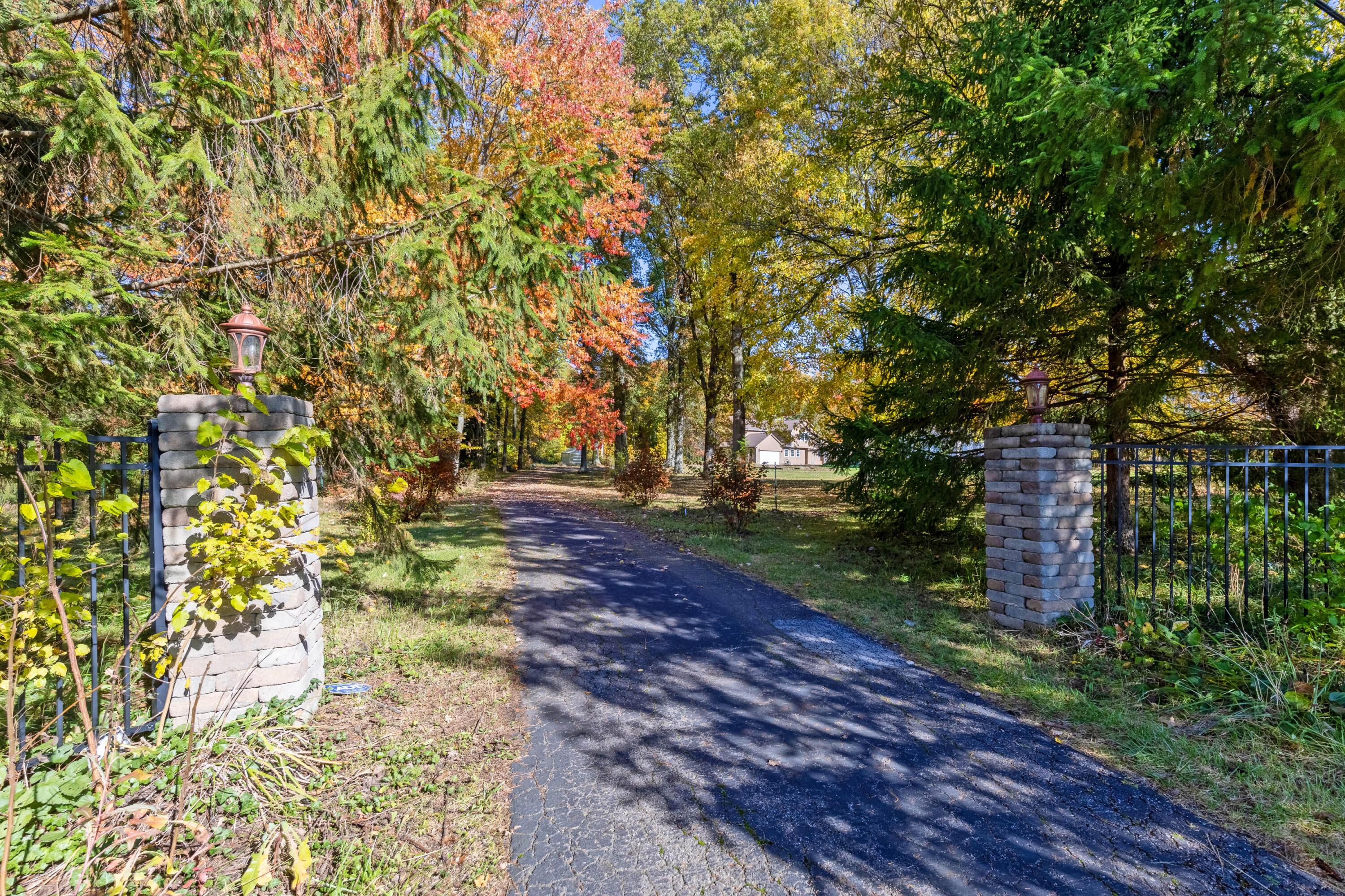 9495 Kilbourne Road Sunbury, OH 43074 - Photo 73 of 84 72. Drive