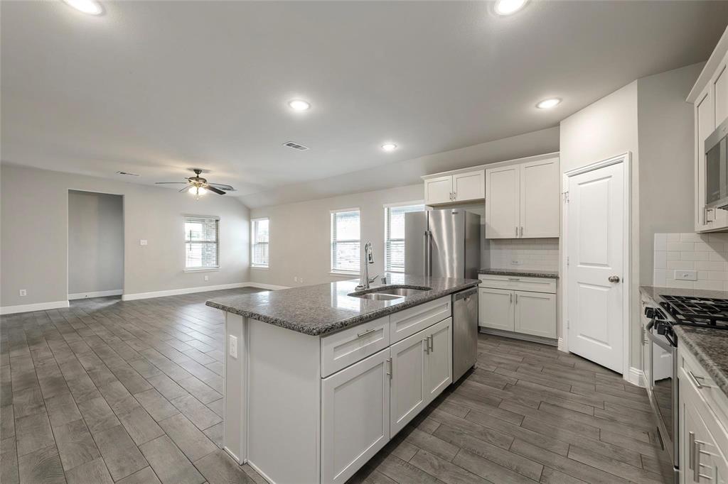 4142 Perch Drive Forney, TX 75126 - Photo 8 of 28