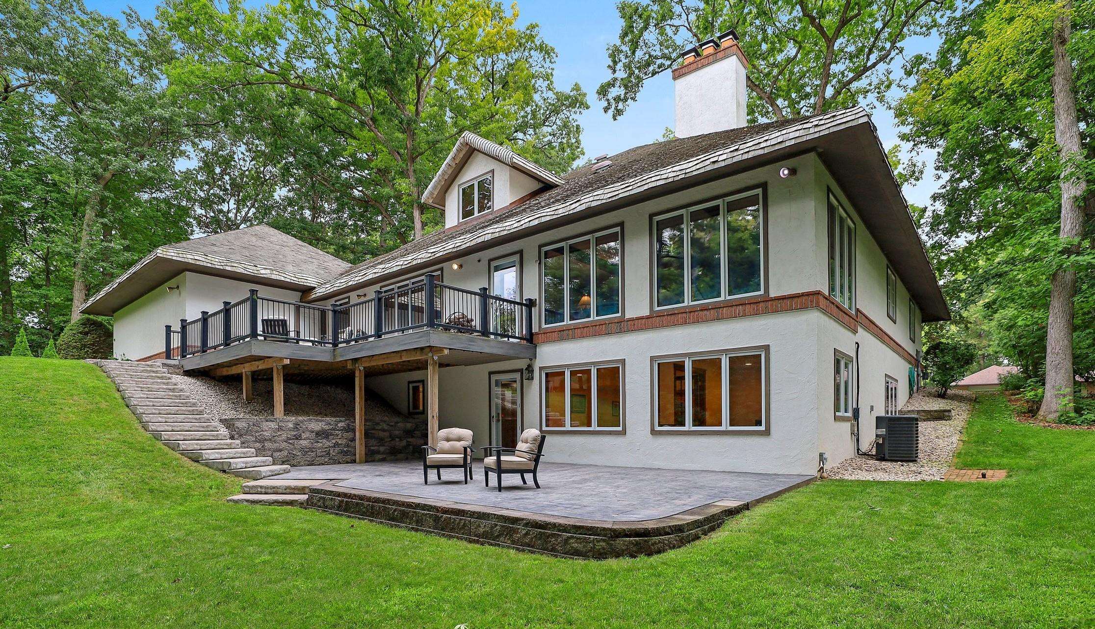 255 Traders Point Lane Green Bay, WI 54302 - Photo 3 of 78 Gallery Image 3