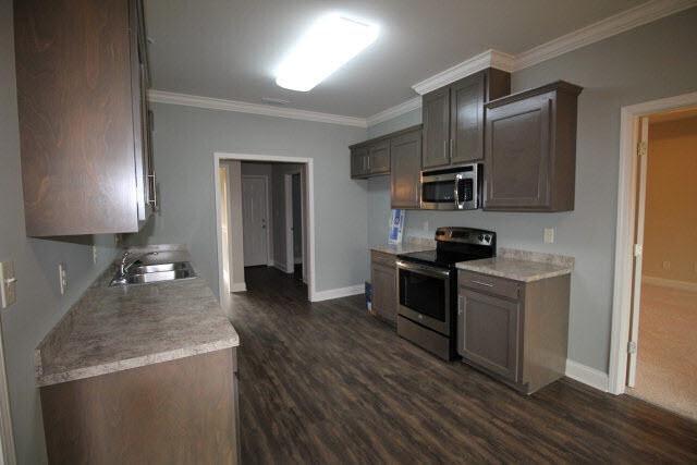 13441 Cathedral Lane Silverhill, AL 36576 - Photo 4 of 15 Kitchen