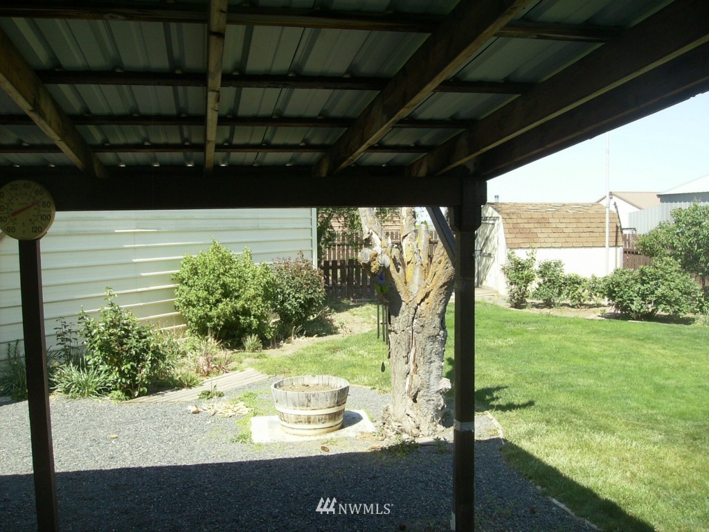 8654 Jean Road Northeast Moses Lake, WA 98837 - Photo 11 of 25 Gallery Image 11