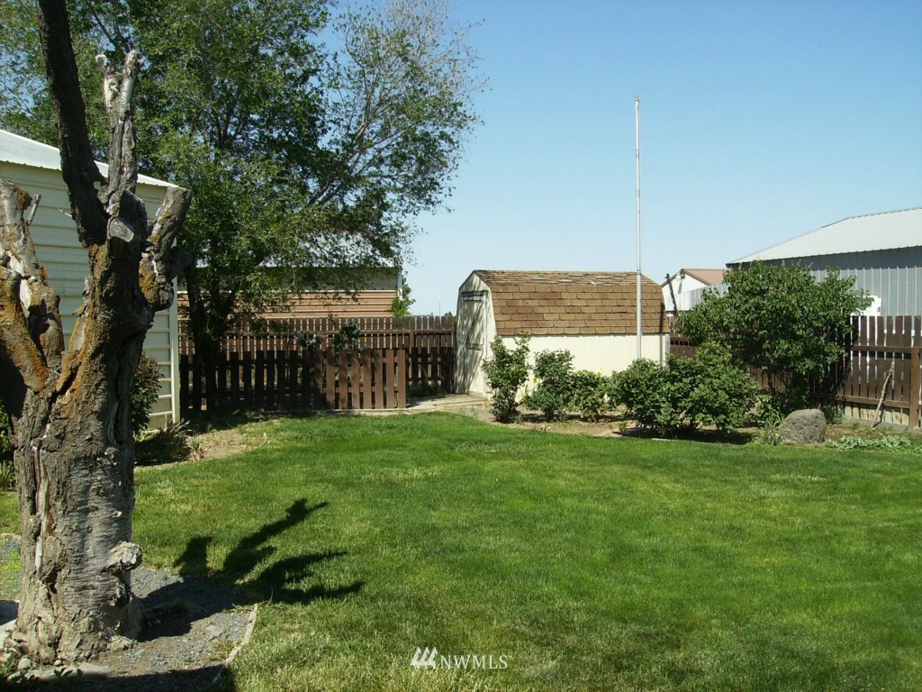8654 Jean Road Northeast Moses Lake, WA 98837 - Photo 13 of 25 Gallery Image 13