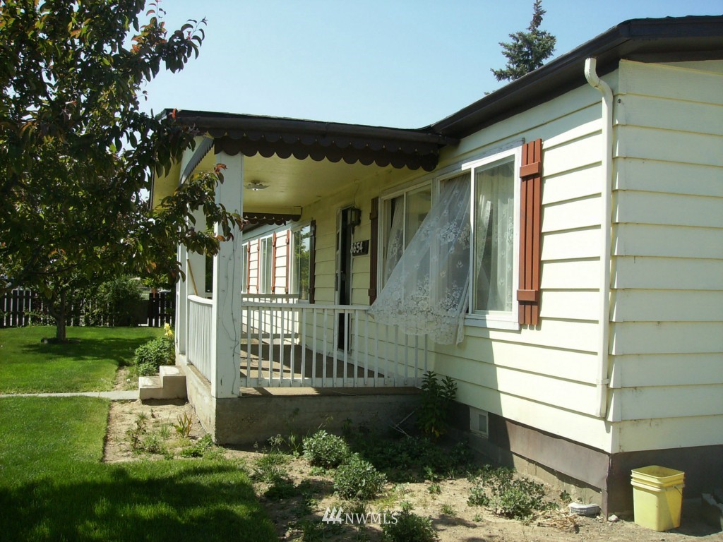 8654 Jean Road Northeast Moses Lake, WA 98837 - Photo 8 of 25 Gallery Image 8
