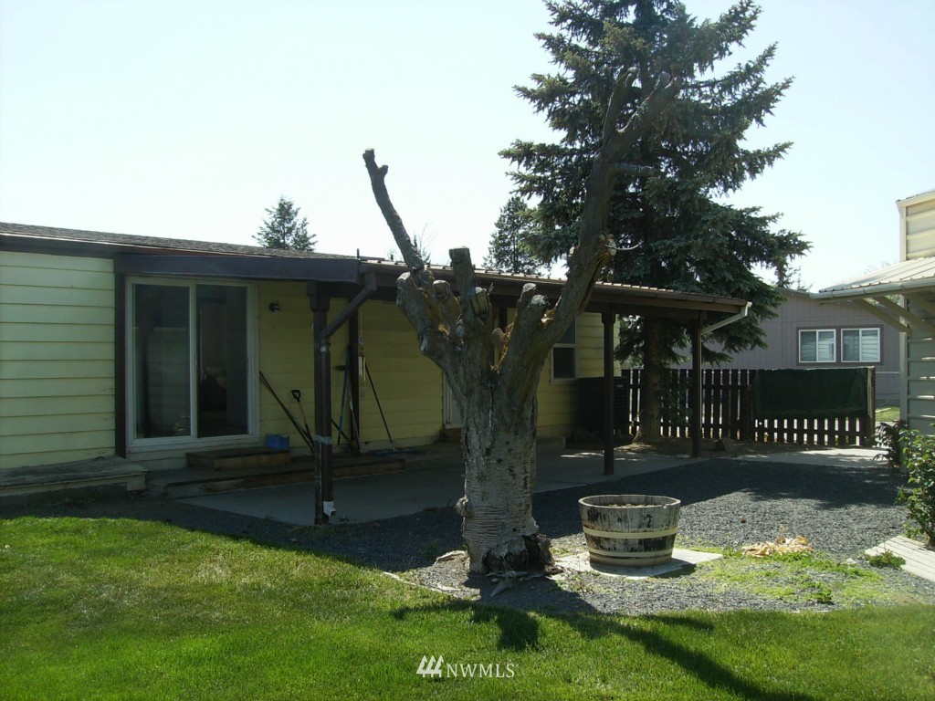 8654 Jean Road Northeast Moses Lake, WA 98837 - Photo 9 of 25 Gallery Image 9