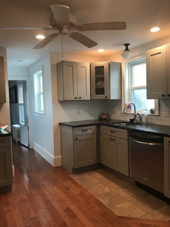 30 Balcomb Street Salem, MA 01970 - Photo 4 of 11 Gallery Image 4