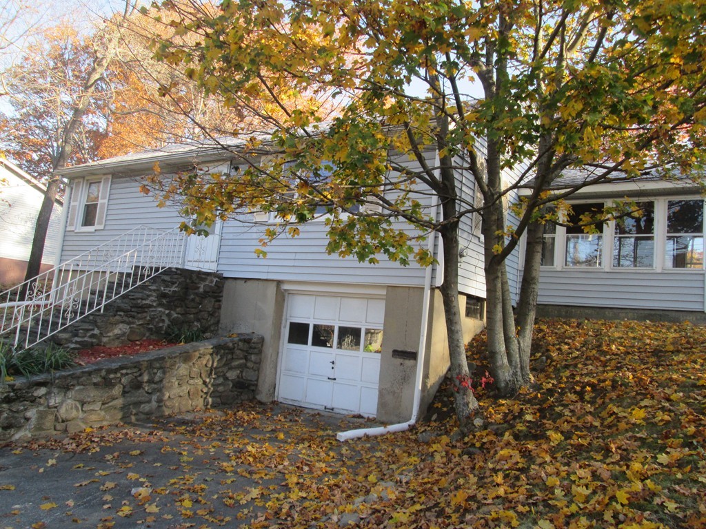 235 Massasoit Road Worcester, MA 01604 - Photo 4 of 14 Gallery Image 4