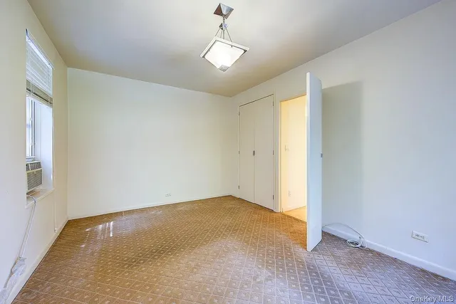 $279,000 | 11034 73rd Road, Unit 1D | Forest Hills