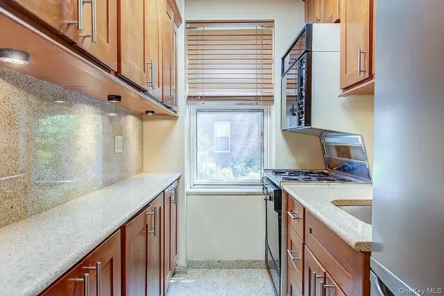 $279,000 | 11034 73rd Road, Unit 1D | Forest Hills