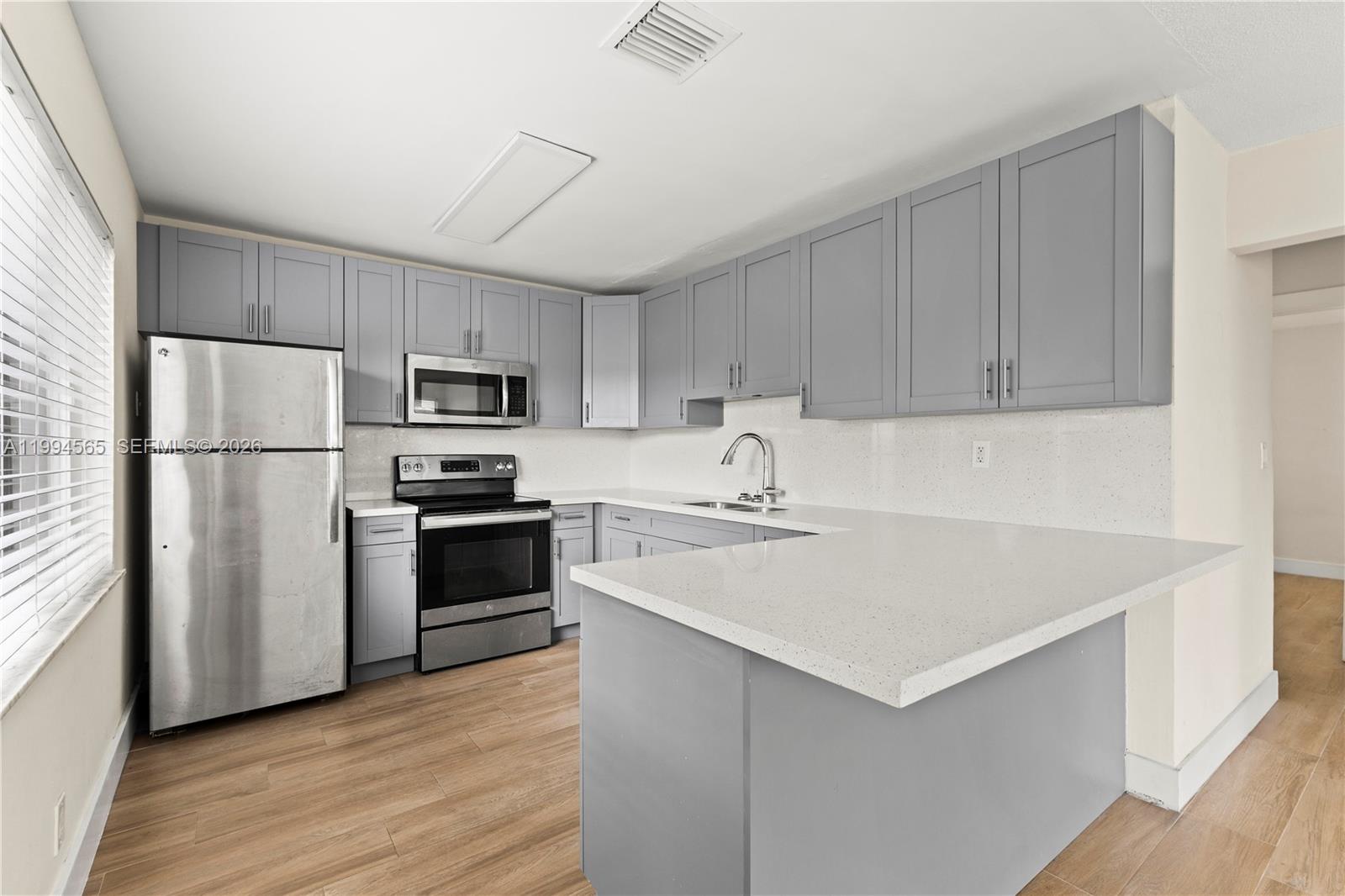 6121 Southwest 40th Court, Unit B Miramar, FL 33023 - Photo 3 of 15