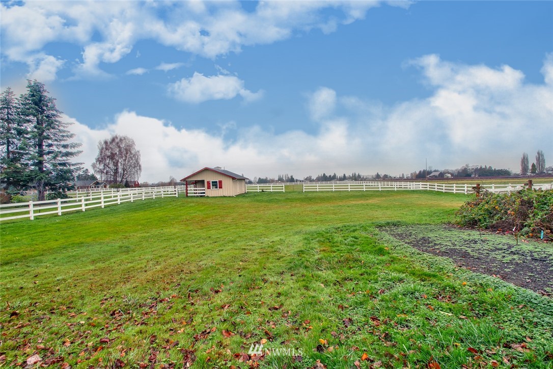 16796 Dunbar Road Mount Vernon, WA 98273 - Photo 3 of 25