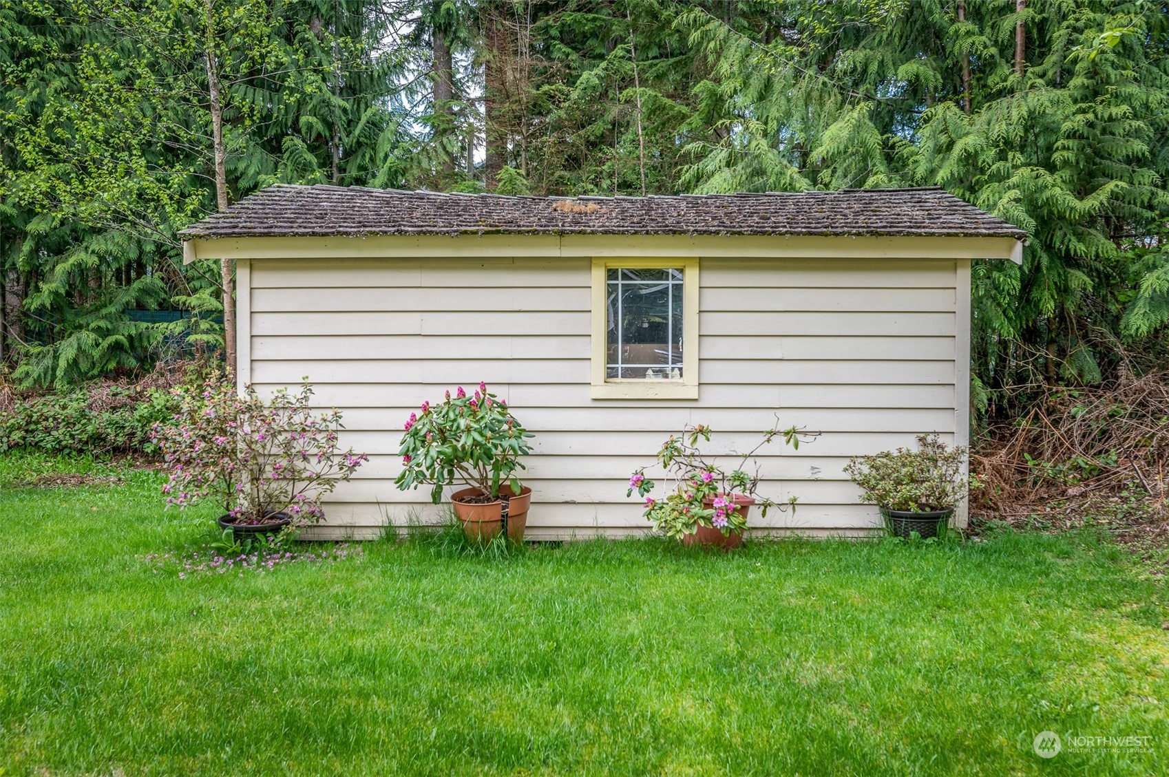 7863 Santa Fe Trail Maple Falls, WA 98266 - Photo 26 of 30 a view of a back yard of the house