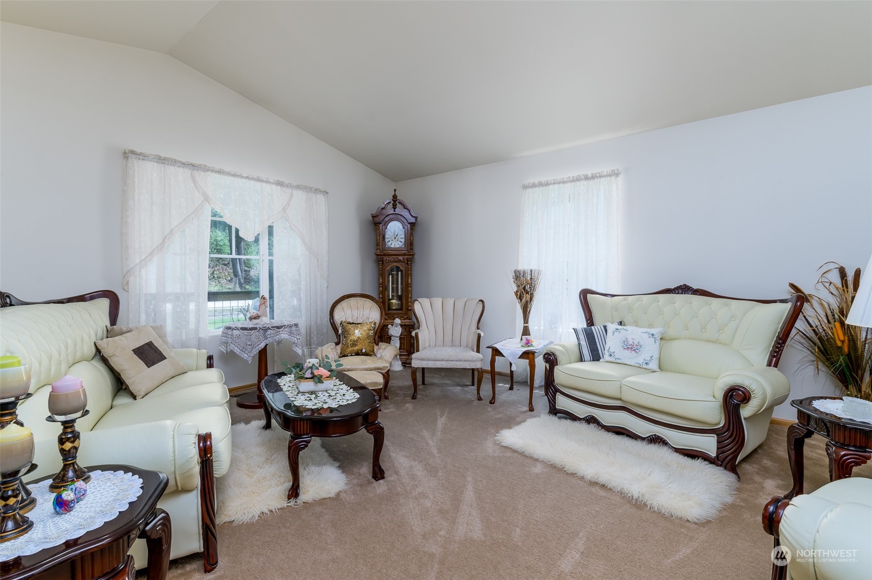 7863 Santa Fe Trail Maple Falls, WA 98266 - Photo 4 of 30 a living room with furniture a rug and a window