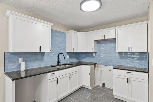 $244,000 | 8304 East 106th Street, Kansas City, MO 64134