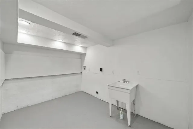 $244,000 | 8304 East 106th Street, Kansas City, MO 64134