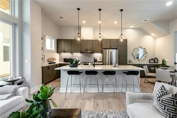 $1,100,000 | 2300 Enfield Road, Unit 304, Austin, TX 78703