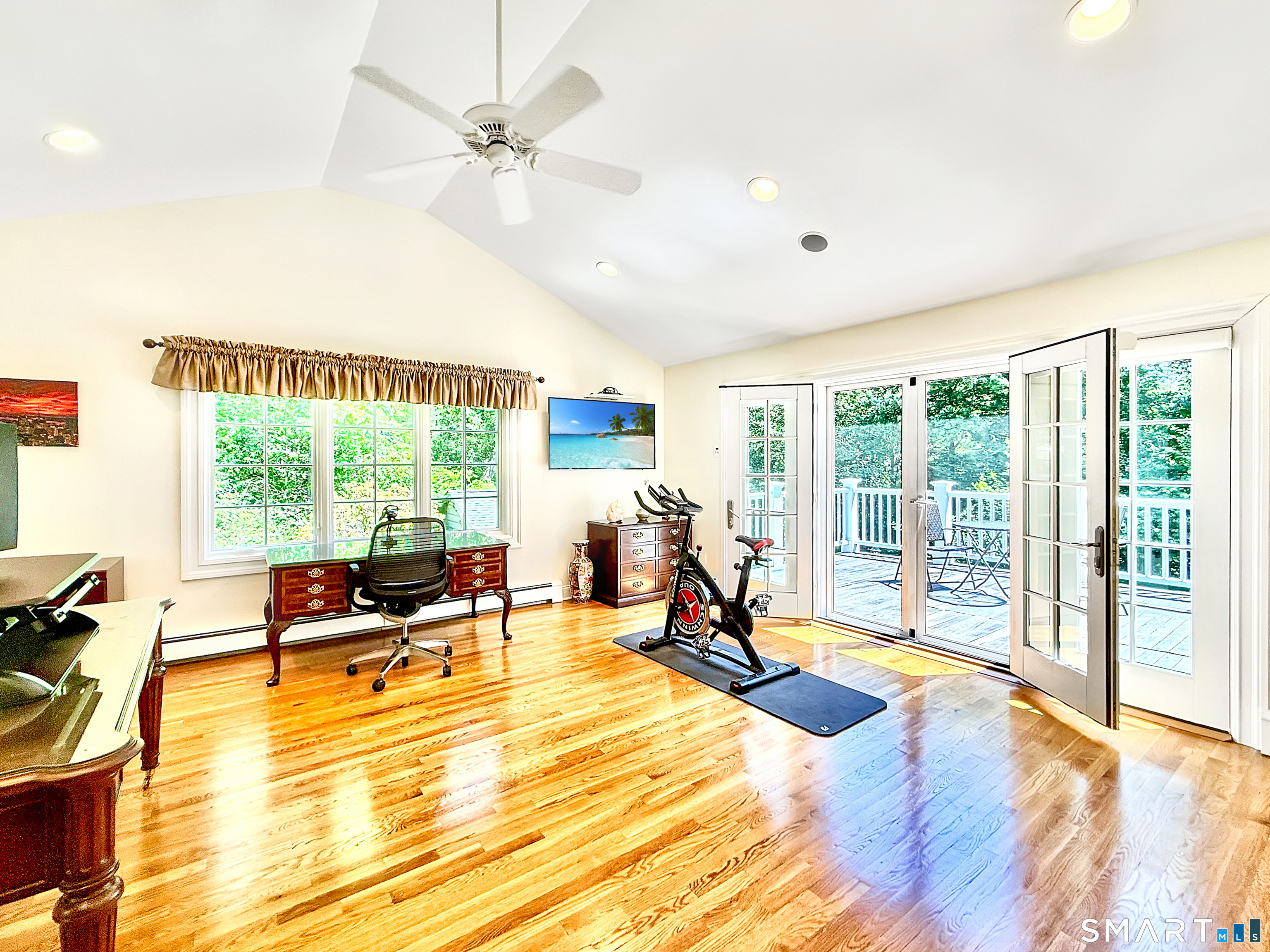 43 Laurel Ledge Road Stamford, CT 06903 - Photo 16 of 25