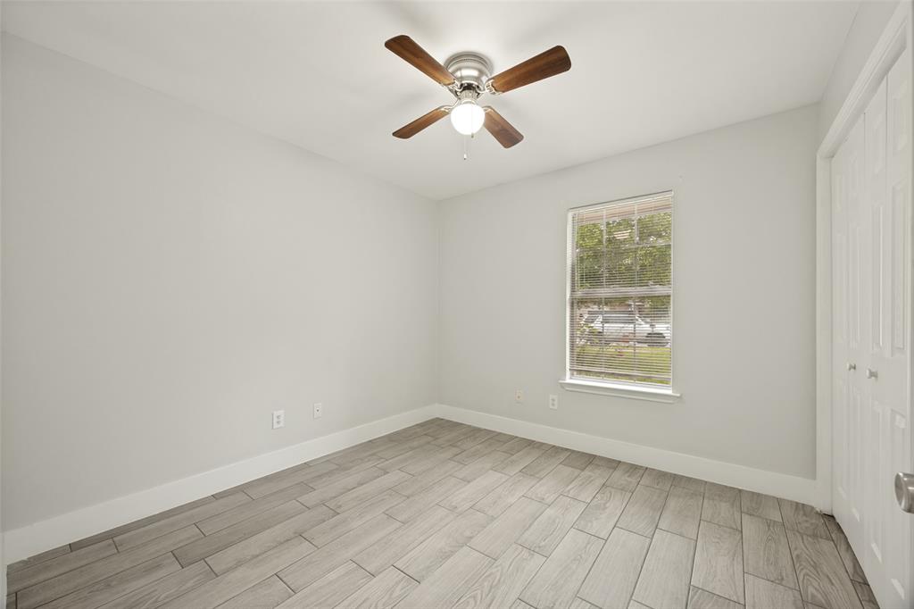1009 Enlow Circle Commerce, TX 75428 - Photo 14 of 25