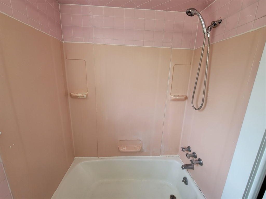 4 Pleasant Street Wakefield, MA 01880 - Photo 16 of 25