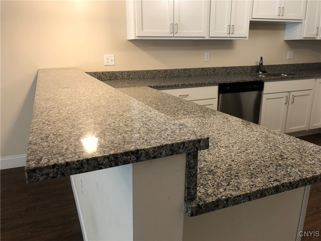 224 Chapel Street Manlius, NY 13066 - Photo 6 of 19