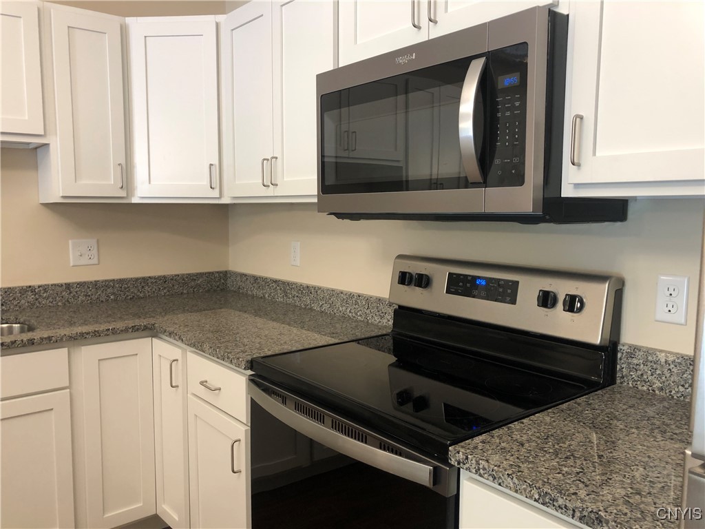 224 Chapel Street Manlius, NY 13066 - Photo 7 of 19