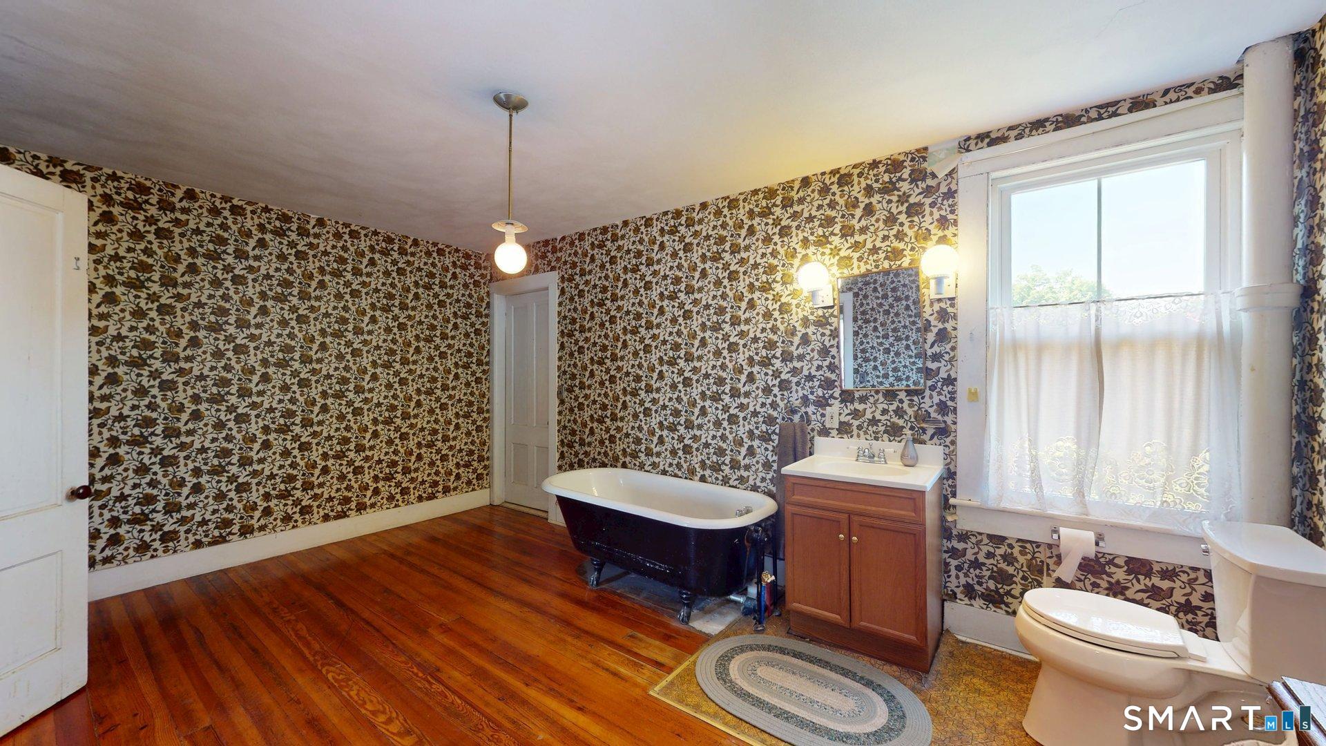 82 Main Street East Windsor, CT 06016 - Photo 25 of 37