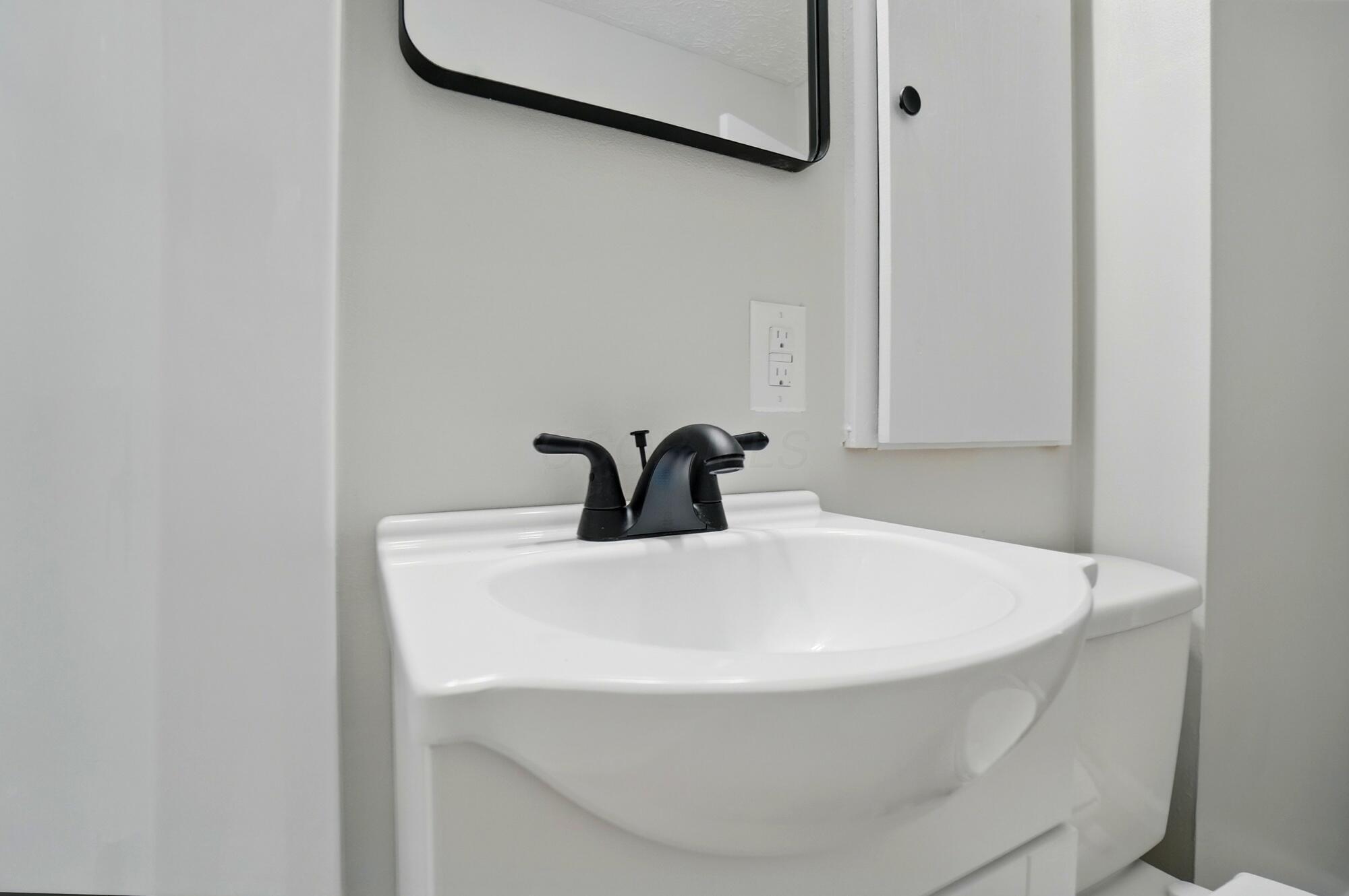 4561 St Rita Lane Columbus, OH 43213 - Photo 17 of 34 Bath sink