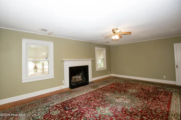 $1,650 | 701 East Main Street, Aberdeen, NC 28315