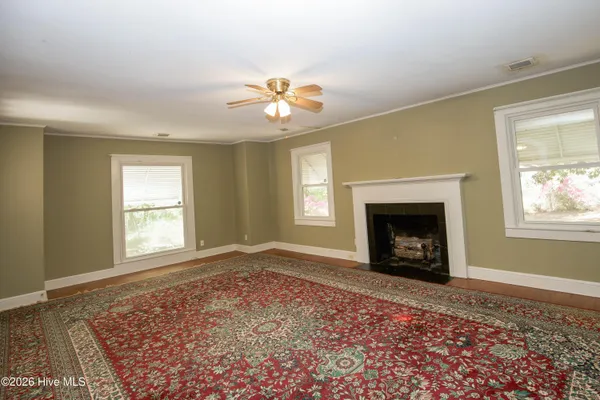 $1,650 | 701 East Main Street, Aberdeen, NC 28315