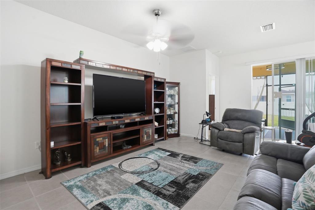 13635 Hunting Creek Place Spring Hill, FL 34609 - Photo 12 of 36