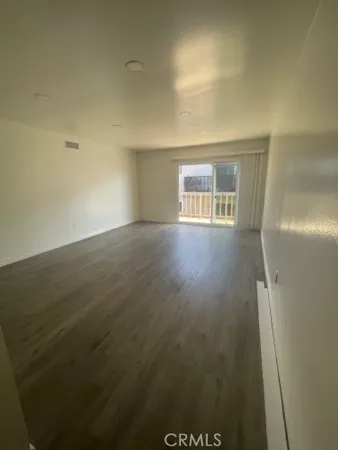 $2,200 | 16931 Gothard Street, Unit 3, Huntington Beach, CA 92647