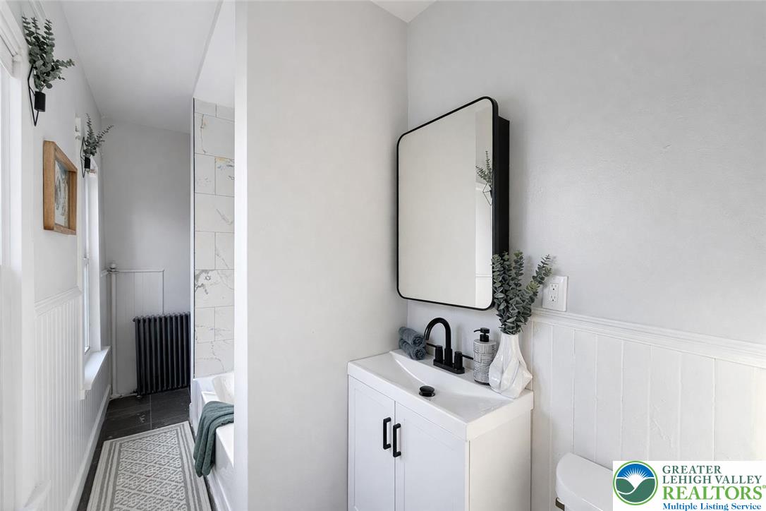 616 Valley Street Easton, PA 18042 - Photo 11 of 34